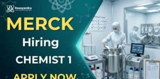 Preparation Lab Specialist working in a GMP laboratory at Merck